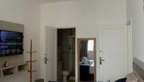 Estrutura Completa com 1 Suíte e Praia NSC1032-913 - Foto 5