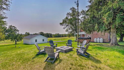 Upscale Country Home with Fire Pit in Taneytown! - Foto 1