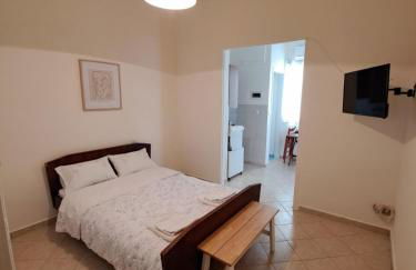 Persefoni's Room - Foto 1