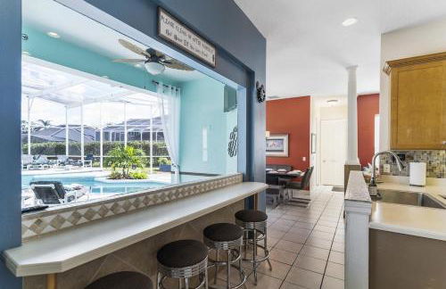 Luxurious 9BR Themed SE Facing Pool Hot Tub Theater Game Room BBQ 2 miles Disney - Foto 28