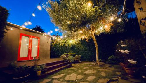 2 BR 2 BA - Eco House and Garden Vacation Retreat and Remote Workspace for Families, Couples and Solo Travelers in Coveted Culver - Foto 5, Garden