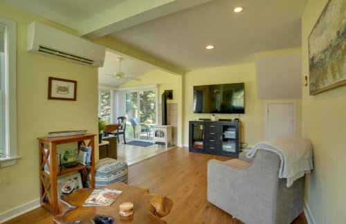 Family-Friendly Cottage, Walk to the Beach! - Foto 1
