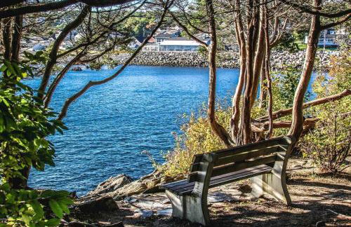 2026 Summer Cottage Sleeps 6, 2 Bedrooms Sun Room Jaccuzi 1 Mile to Beach! - Foto 28