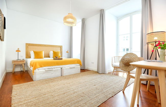 Beach Waves Apartment - Photo 15