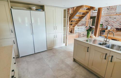 Deerclose West Farmhouse - Photo 10