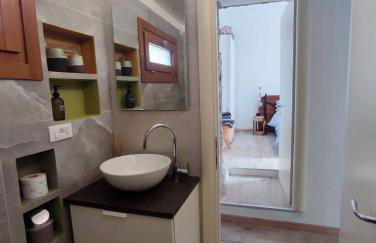 Altrove, lontano quanto basta - Foto 6