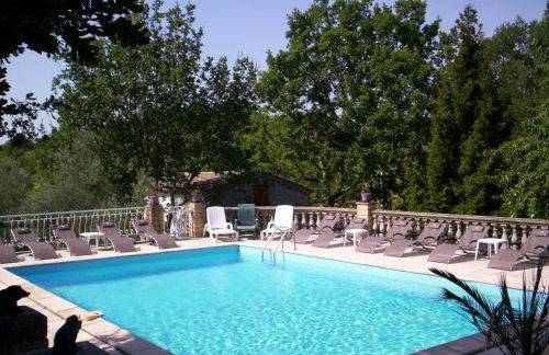 Les Grillons - Photo 1