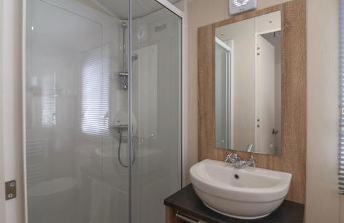 Tri-Star House - Photo 13