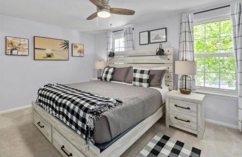 Luxury Sterling townhome - Private, Self checkin - Foto 16