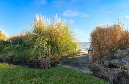 Bay Estate Luxe Waterfront Home w/ Private Pier, Main+guest House, Bay Views - Foto 84
