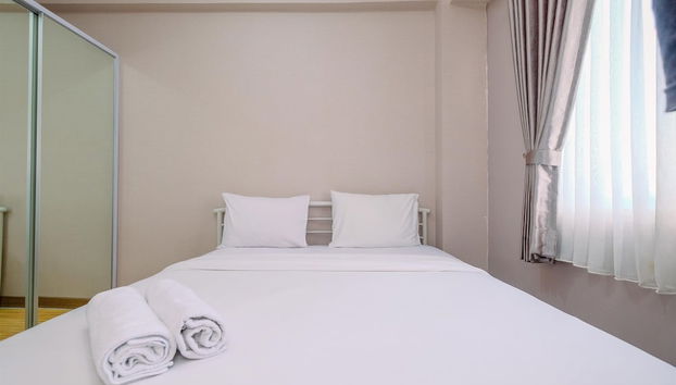 Homey and Cozy Living 2BR Podomoro Golf View Apartment - Photo 2, Chambre