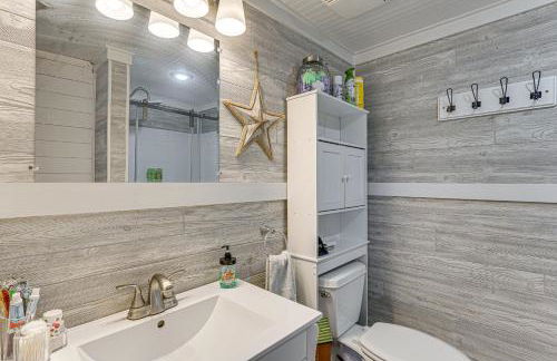 Lakefront Rocky Mount Main House with 3 Cabins! - Photo 16