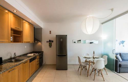 Algarve Beach Vibes Apartment, WiFi, Pool, AC, BBQ - Photo 13