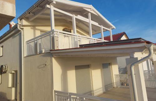 Apartmani Pavic - Photo 24