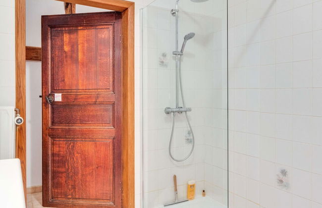 Enticing Holiday Home in Viroinval near Forest - Foto 20