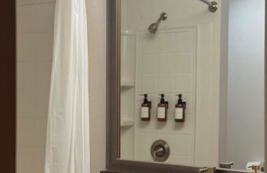 Elegant Suite at Marina-Venice Beach with Pool, Jacuzzi, GYM by Holisticā Retreats - Foto 36