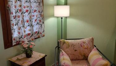 Angel House - Photo 2