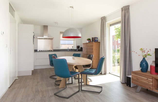 Holiday Home With Private Jetty on Water - Foto 18