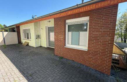 House in Sarstedt! contactless check-in - Foto 11