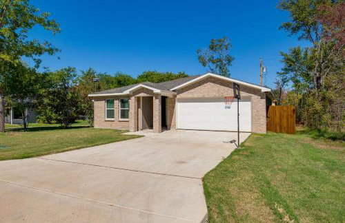 Game Room and Walk to Beach Gun Barrel City Gem! - Foto 28