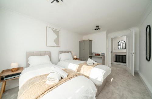 2 Bed Flat in Woking Central - Foto 10