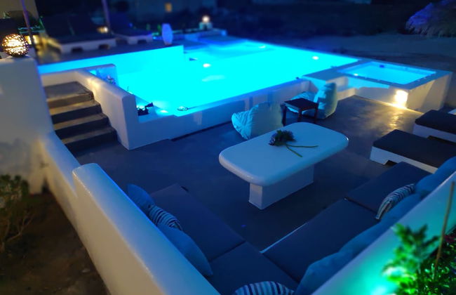 Santoxenia Luxury Villa - Photo 19