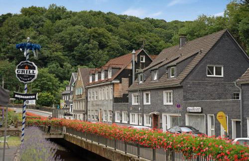 Stilvolle Apartments mit Kamin - Schlossblick und großer Terrasse 2-4 Zimmer 50-140qm - nahe A1 und Schloss Burg - Köln - Foto 37