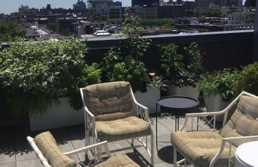 Large and Luxurious in Strivers Row - Photo 43