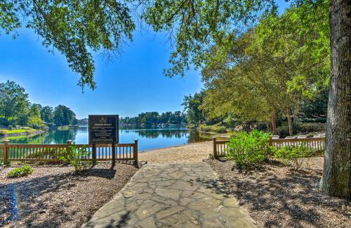 Walk to Lake Keowee Salem Townhome with Deck - Foto 39