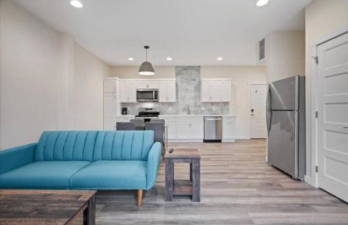 Spring at The Golden Goose including King Bed, Parking, Security and Laundry - Foto 14