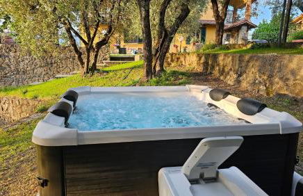 Villa panoramica con Jacuzzi privata tra Firenze & Lucca ,3 camere, 4 bagni - Foto 19