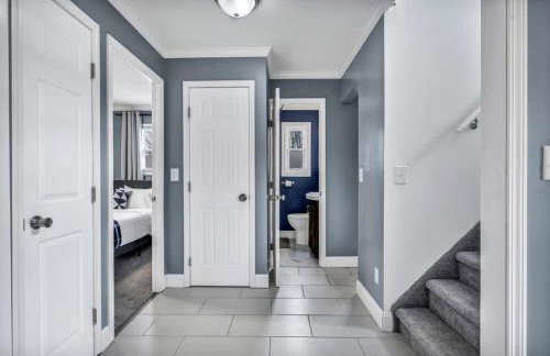 Swim and Relax In our Pool and Hot Tub and Recently Renovated - Photo 49