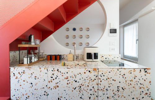 NEST LIVING Red Velvet - Private Design Apartment in the city center - Photo 2