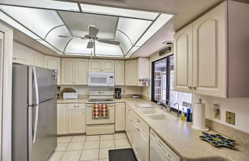 Private Pool and Deck Canalfront St James City Home - Foto 9