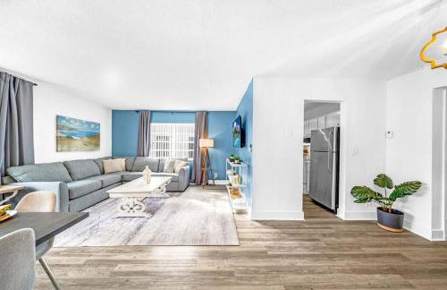 Palm Wave Stays - Designer's Stay - Sleeps 10 - Foto 25