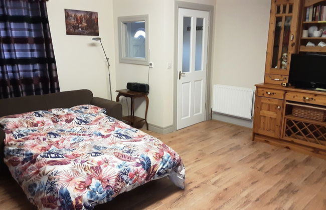 2 Bed Cottage - Sleeps 6 - Parking - Wifi - Foto 1