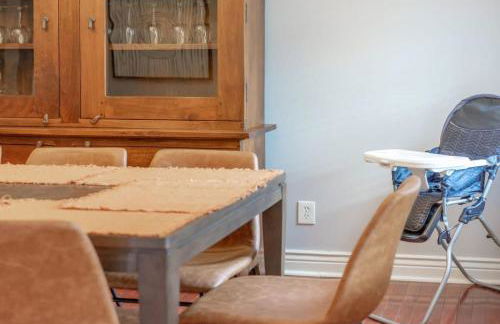 Classic Soulard 4BR Private Yard ABODEbucks - Foto 8