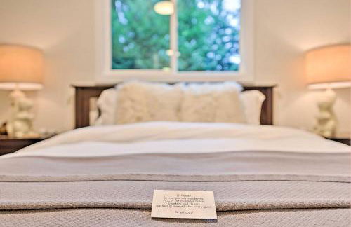 House with Deck on Whidbey Island, 1 Mi from Shore! - Foto 17