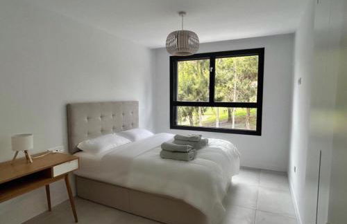 Spacious Beach House in Malaga-Cala de Mijas, amazing see view, 3 bedroom, garden & Common Pool - Photo 14