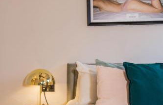 Spacious 3-Bed Retreat - Modern & Super Central - Foto 13