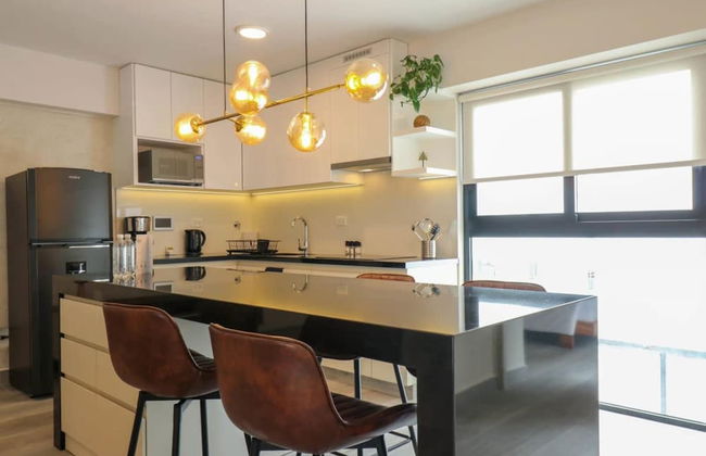 w Captivating 1BR in Miraflores - Photo 6