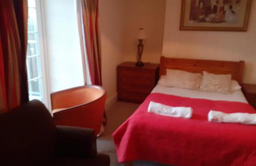 Bryncarnedd Farmhouse - Photo 17