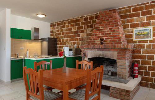 Villa Dubrava Peaceful Getaway in an Olive Grove with Heated Pool - Foto 19