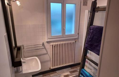 Maison chaleureuse, gîte pour famille, amis, ouvriers... - Photo 6