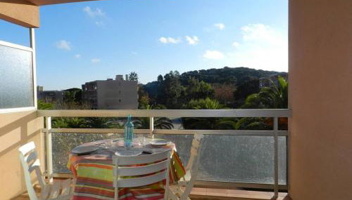 Studio cabine avec terrasse à Bormes-les-Mimosas - FR-1-251-874 - Foto 1