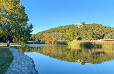 Impressive Modern Cabin with Beautiful Interior and Exterior in Ingram, Texas - Foto 8