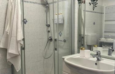 Venice Canal Stay - Photo 24