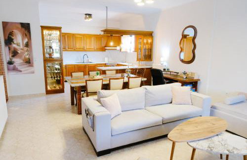 Garden Beach House - Photo 32