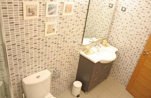 Beautiful seafront house - Photo 16