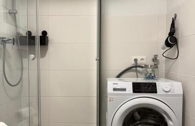 Moderne Wohnung nähe HBF-Lift-Tiefgarage-Contactless Check-in - Foto 3